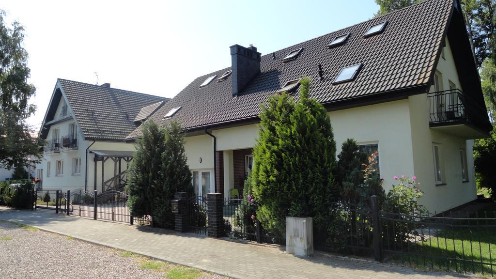 Dom Artusa Ustka Exterior photo
